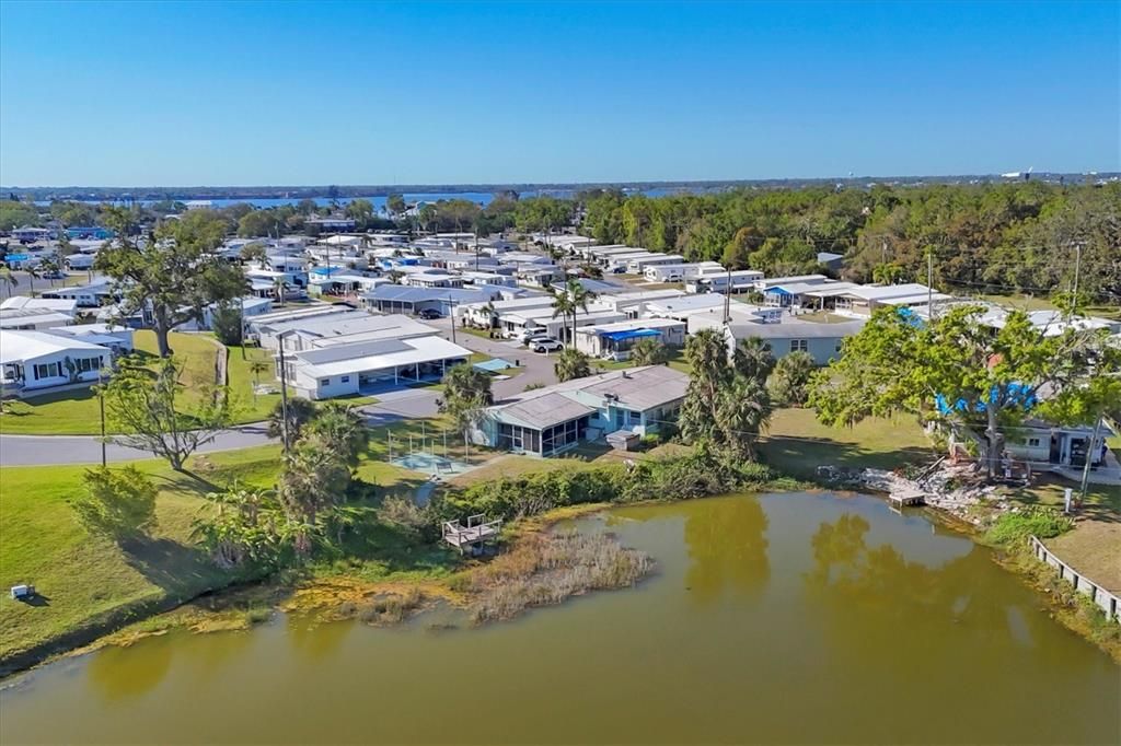 Active With Contract: $150,000 (2 beds, 2 baths, 963 Square Feet)