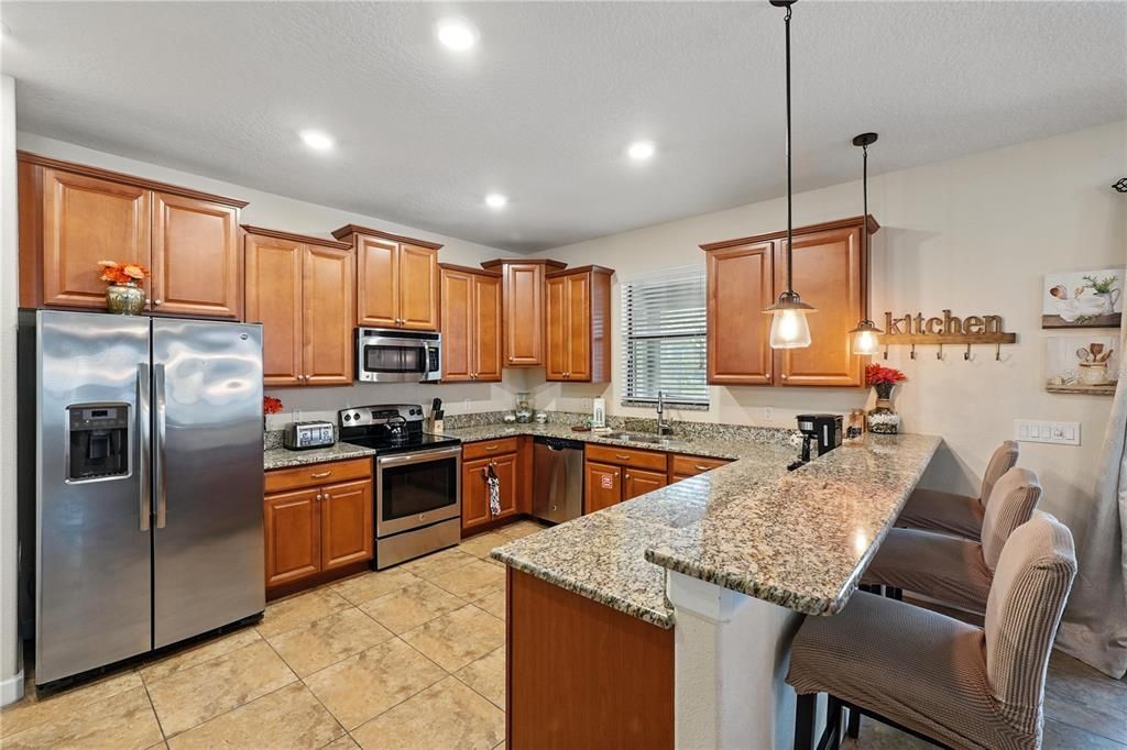 For Sale: $550,000 (7 beds, 6 baths, 3339 Square Feet)