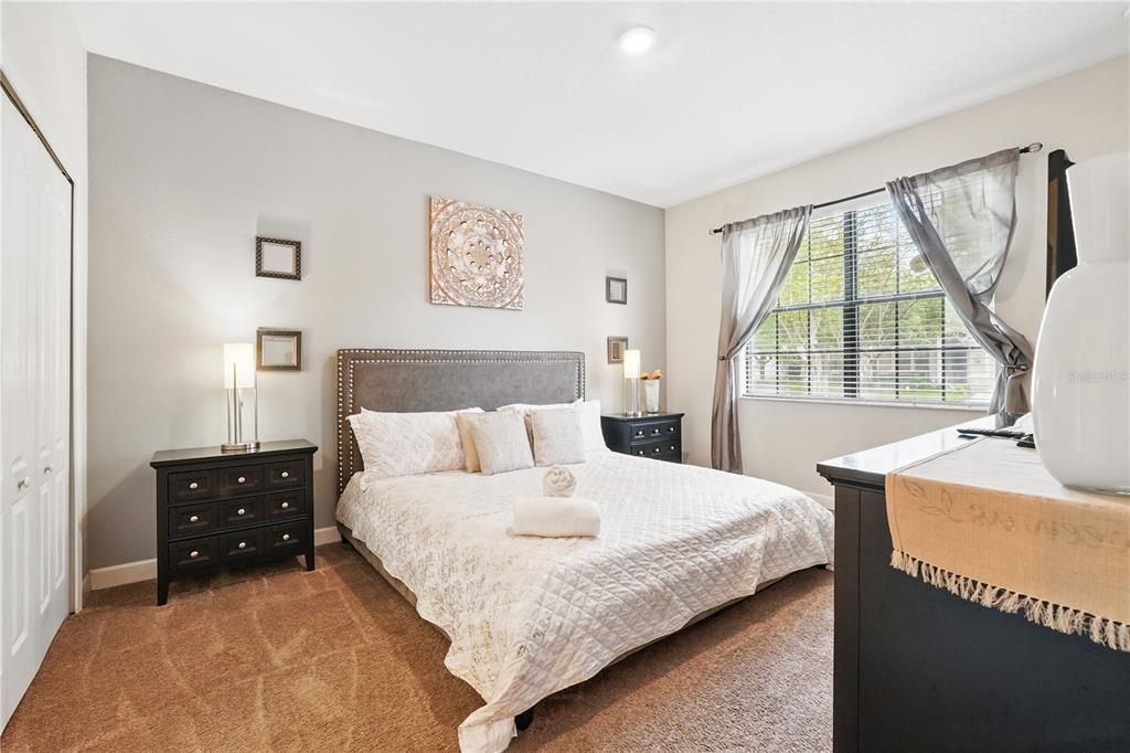 For Sale: $550,000 (7 beds, 6 baths, 3339 Square Feet)