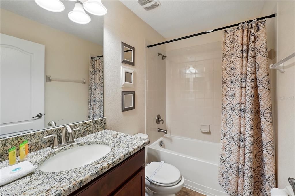 For Sale: $550,000 (7 beds, 6 baths, 3339 Square Feet)