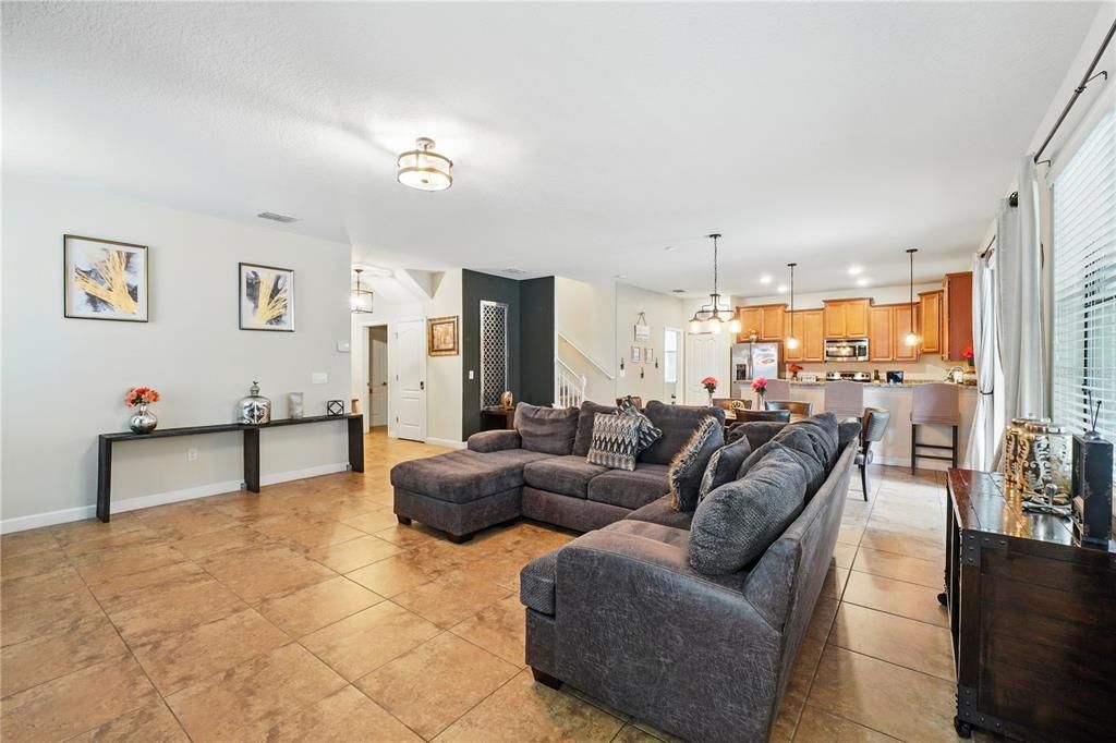 For Sale: $550,000 (7 beds, 6 baths, 3339 Square Feet)