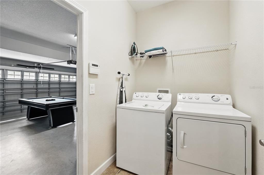 For Sale: $550,000 (7 beds, 6 baths, 3339 Square Feet)