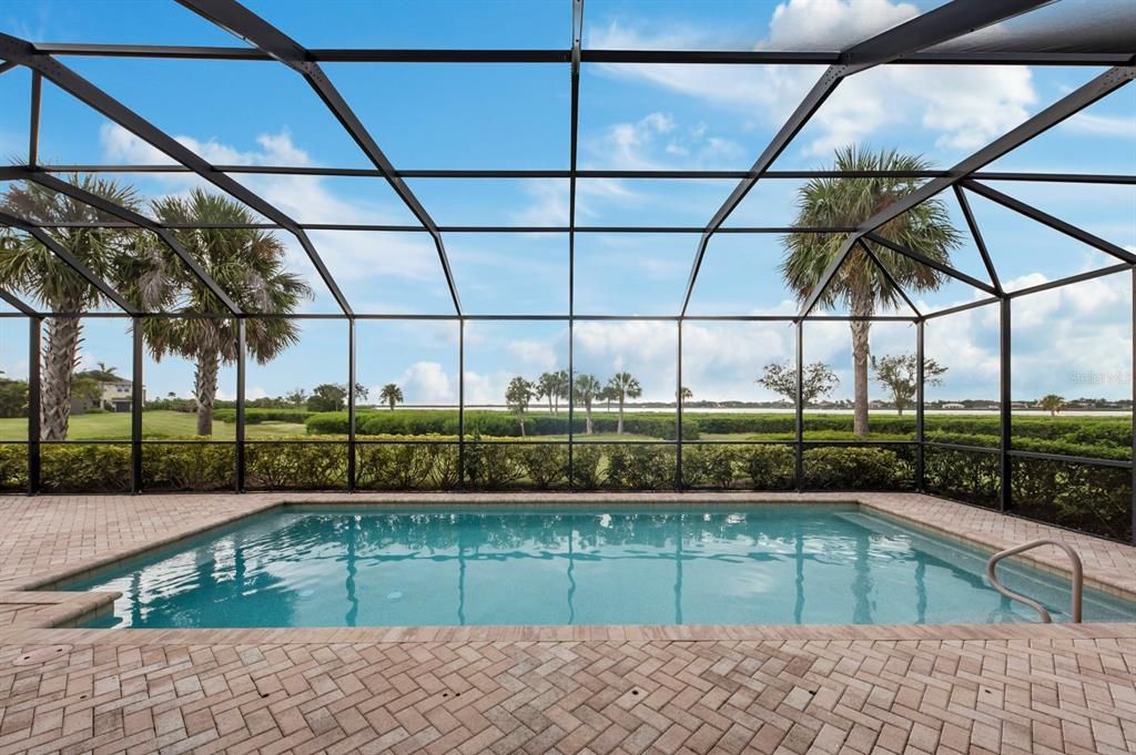 En Renta: $7,600 (4 camas, 4 baños, 3460 Pies cuadrados)