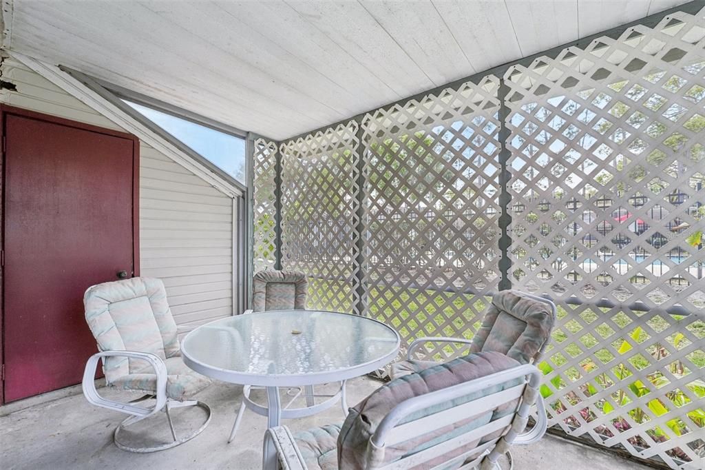 На продажу: $154,900 (2 спален, 1 ванн, 1190 Квадратных фут)