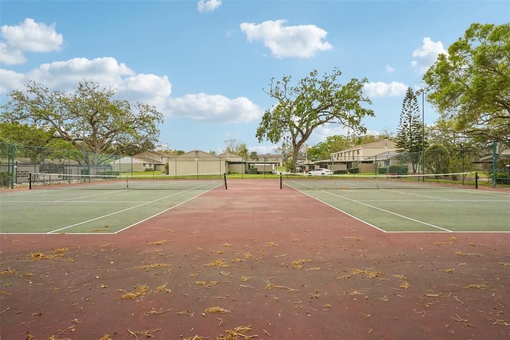 На продажу: $154,900 (2 спален, 1 ванн, 1190 Квадратных фут)