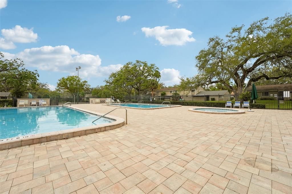 На продажу: $154,900 (2 спален, 1 ванн, 1190 Квадратных фут)