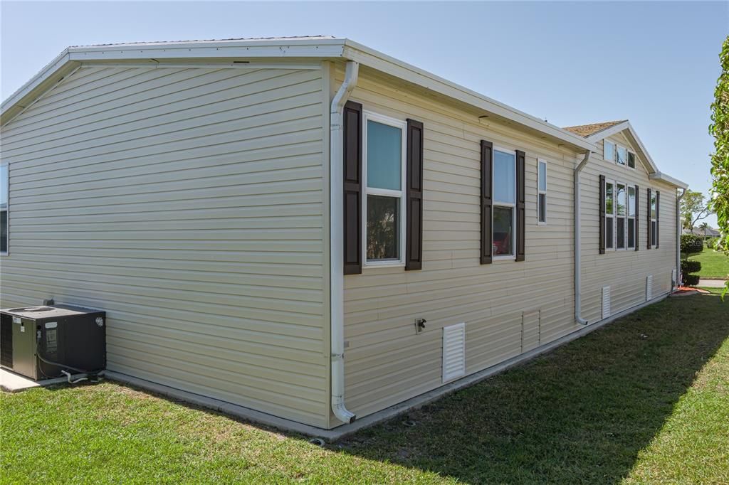 For Sale: $294,900 (3 beds, 2 baths, 1680 Square Feet)