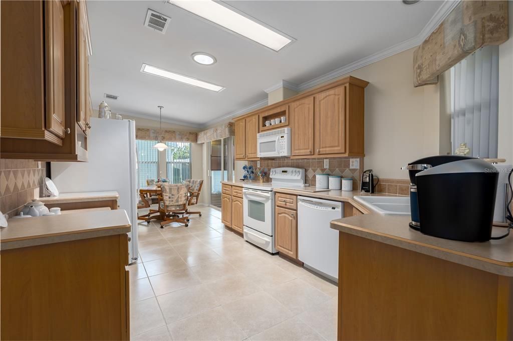 For Sale: $294,900 (3 beds, 2 baths, 1680 Square Feet)