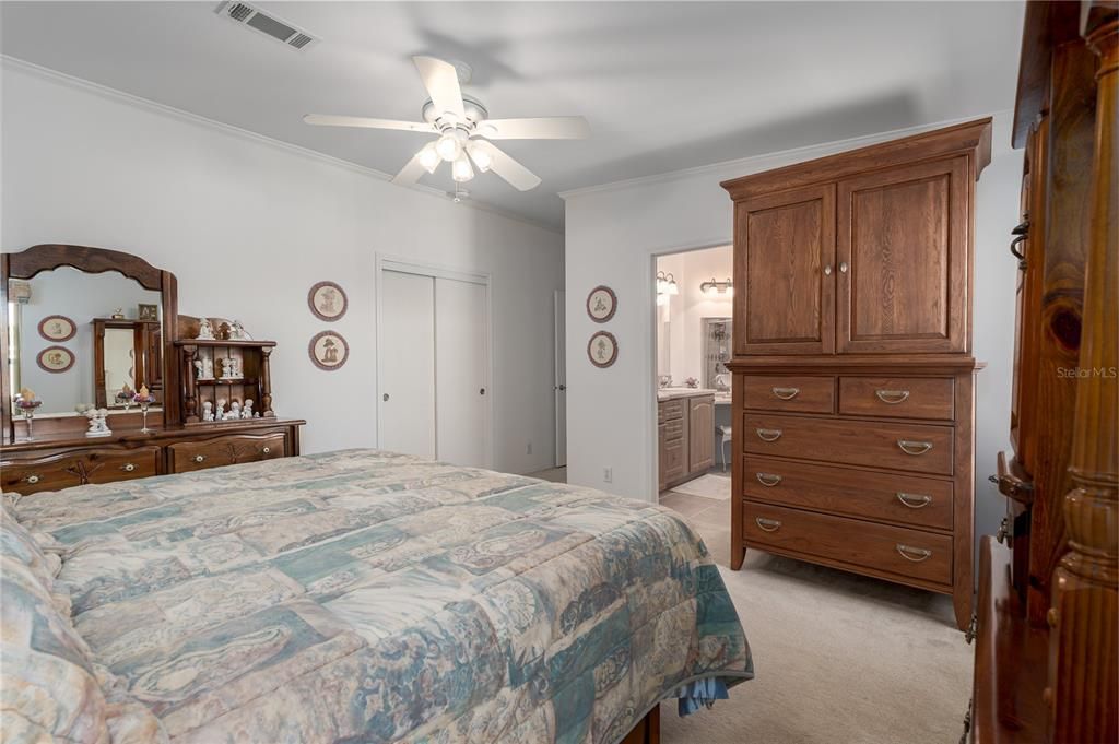 For Sale: $294,900 (3 beds, 2 baths, 1680 Square Feet)