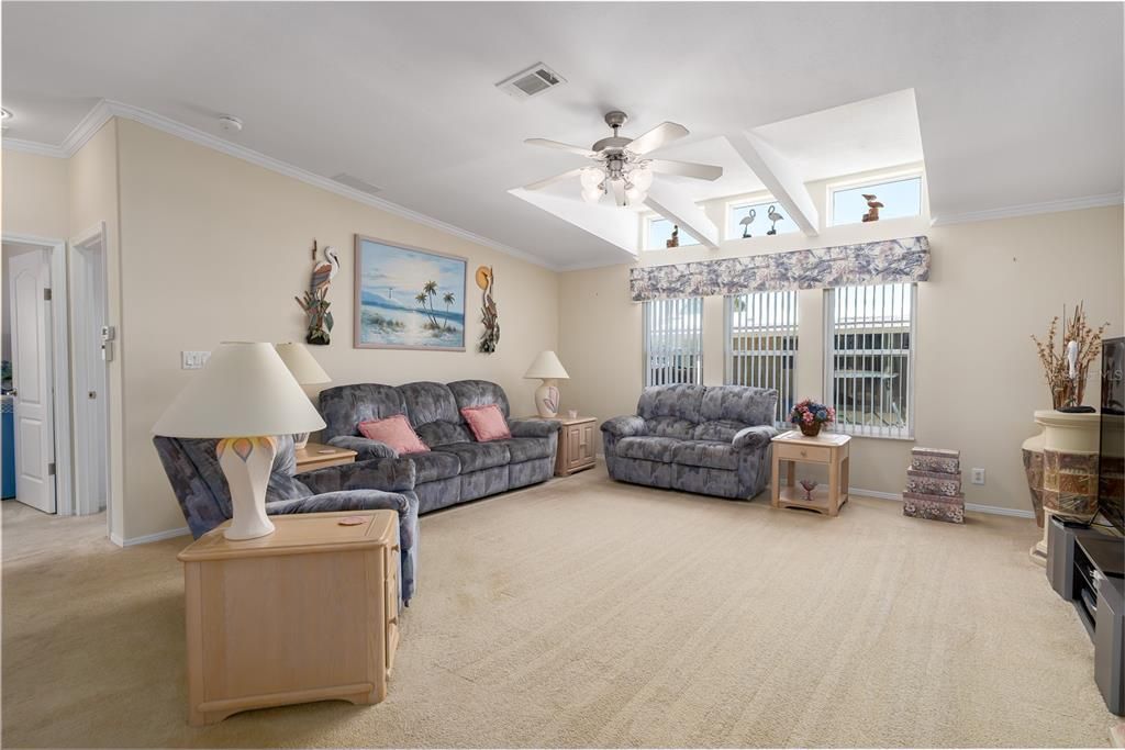 For Sale: $294,900 (3 beds, 2 baths, 1680 Square Feet)