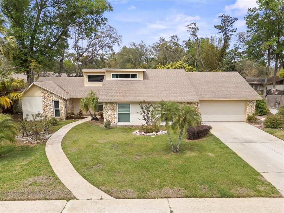 Vendido Recientemente: $449,900 (3 camas, 2 baños, 1965 Pies cuadrados)