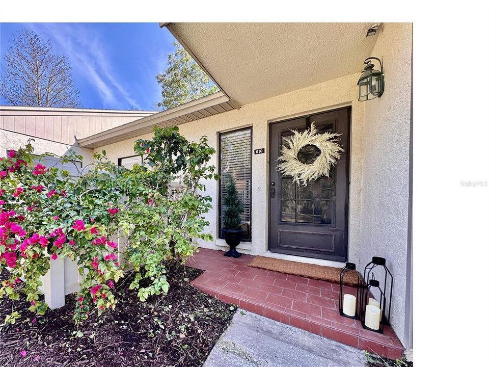 Recently Sold: $299,900 (2 beds, 2 baths, 1380 Square Feet)