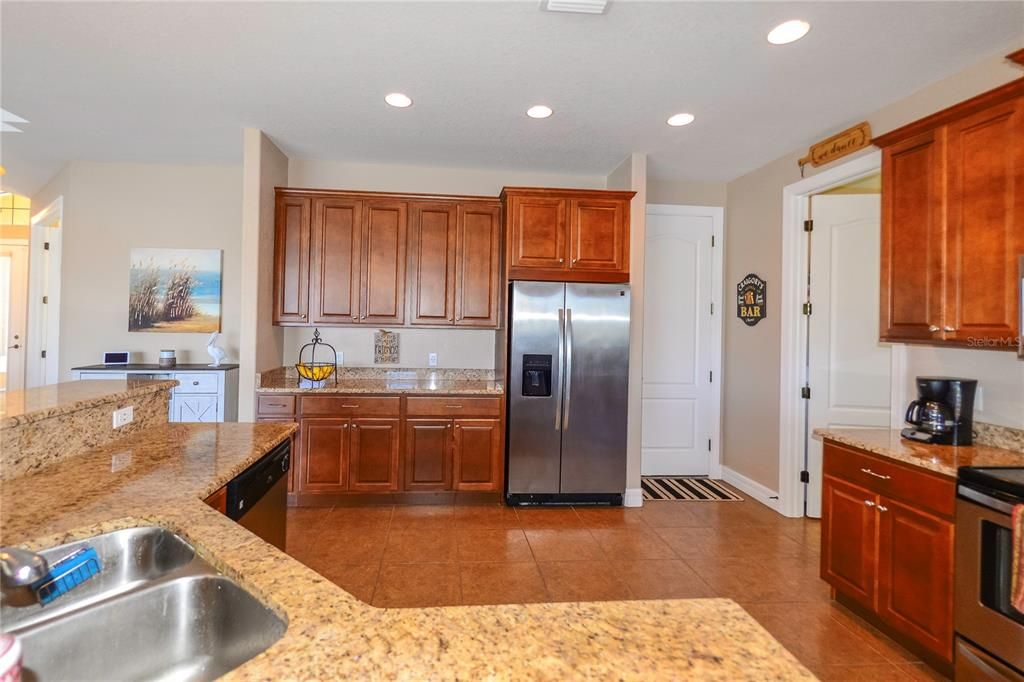 На продажу: $850,000 (4 спален, 2 ванн, 2151 Квадратных фут)