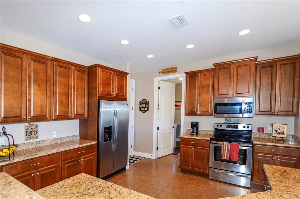 На продажу: $850,000 (4 спален, 2 ванн, 2151 Квадратных фут)