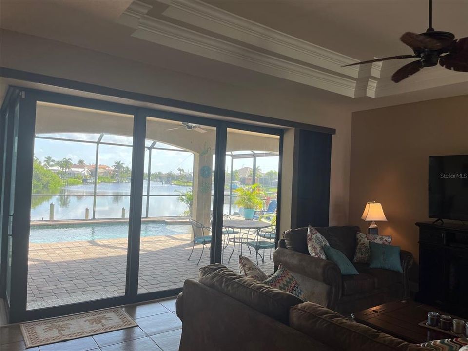 На продажу: $850,000 (4 спален, 2 ванн, 2151 Квадратных фут)