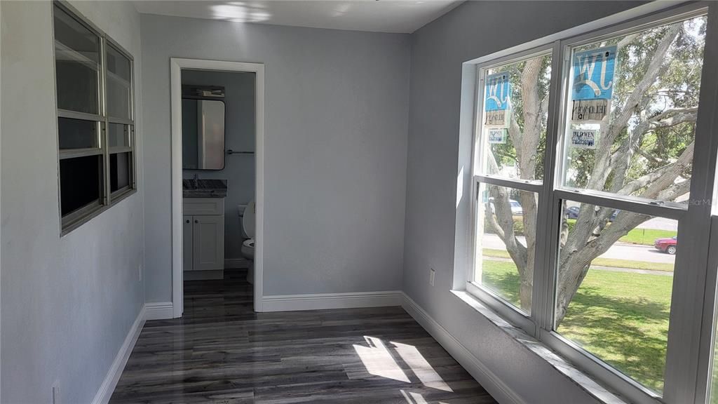 待售: $164,900 (2 贝兹, 2 浴室, 1125 平方英尺)