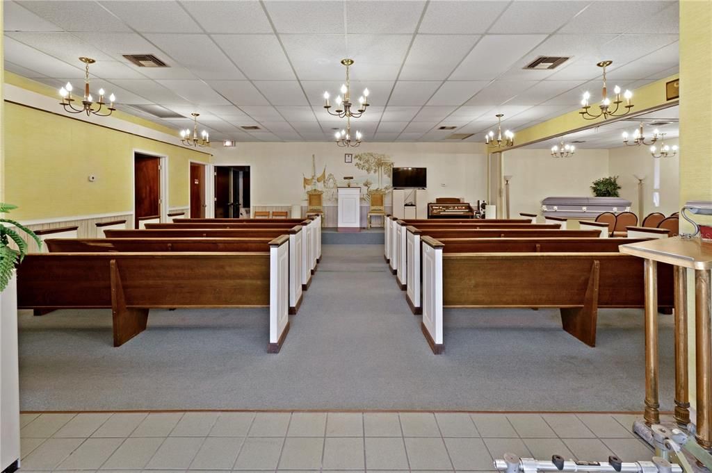 合同活跃: $700,000 (0 贝兹, 0 浴室, 4401 平方英尺)