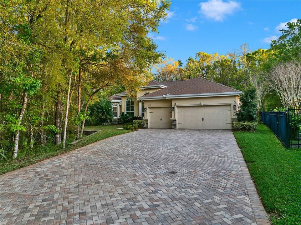 Recently Sold: $949,900 (4 beds, 3 baths, 2782 Square Feet)