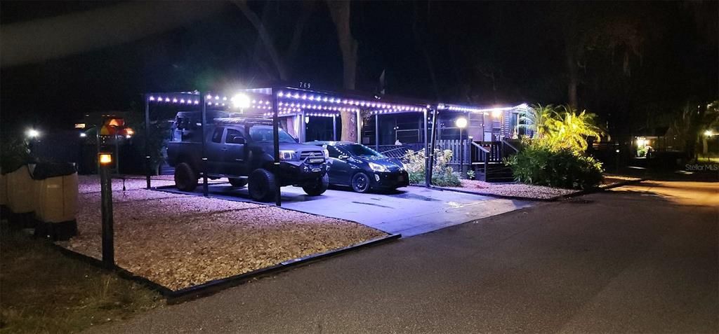 For Sale: $118,000 (2 beds, 1 baths, 792 Square Feet)