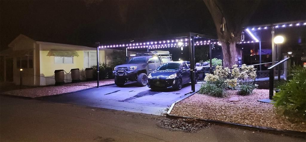 For Sale: $118,000 (2 beds, 1 baths, 792 Square Feet)