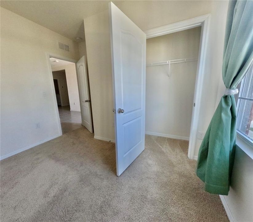 For Sale: $335,000 (4 beds, 2 baths, 1867 Square Feet)