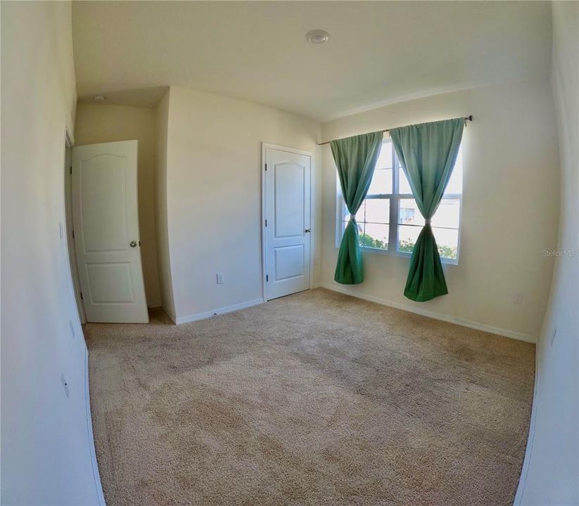 For Sale: $335,000 (4 beds, 2 baths, 1867 Square Feet)