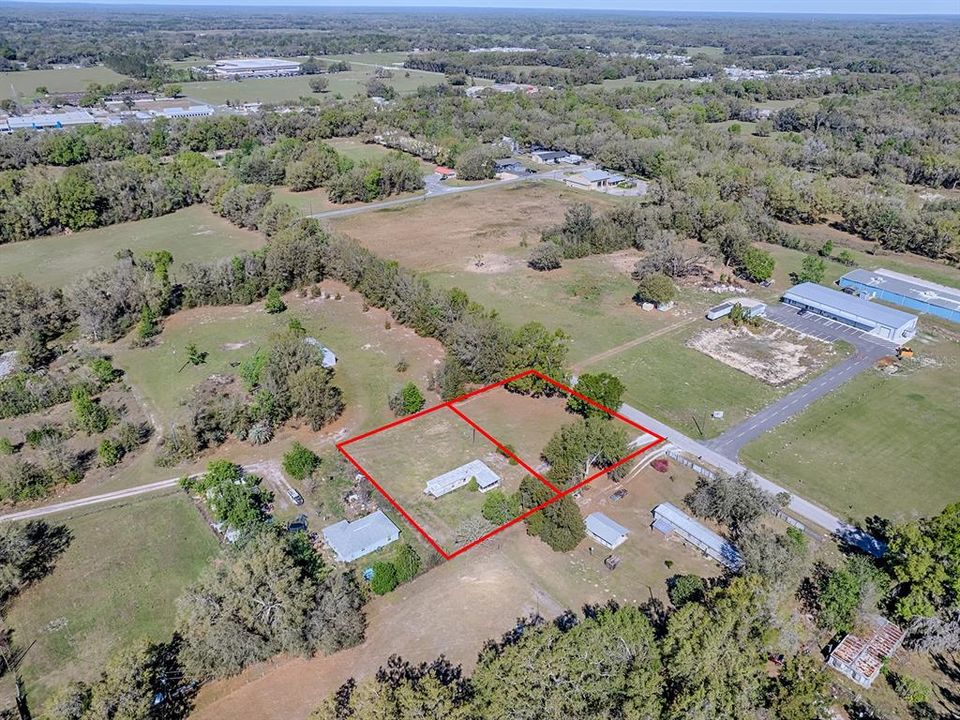 For Sale: $137,000 (2 beds, 1 baths, 840 Square Feet)