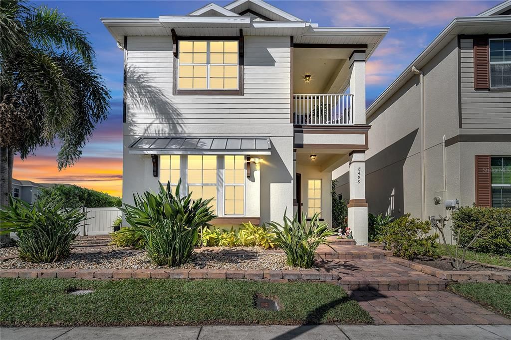 Recently Sold: $720,000 (4 beds, 3 baths, 2393 Square Feet)