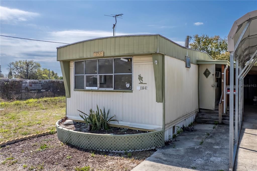 Vendido Recientemente: $69,500 (3 camas, 2 baños, 720 Pies cuadrados)