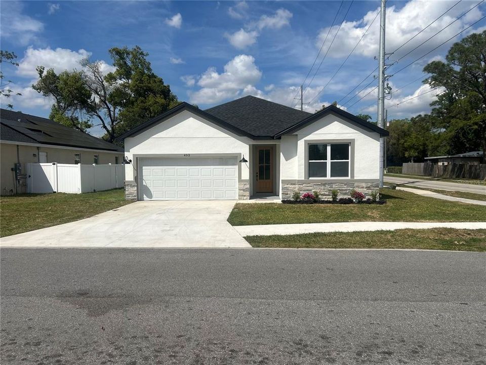 Vendido Recientemente: $449,900 (4 camas, 2 baños, 2140 Pies cuadrados)