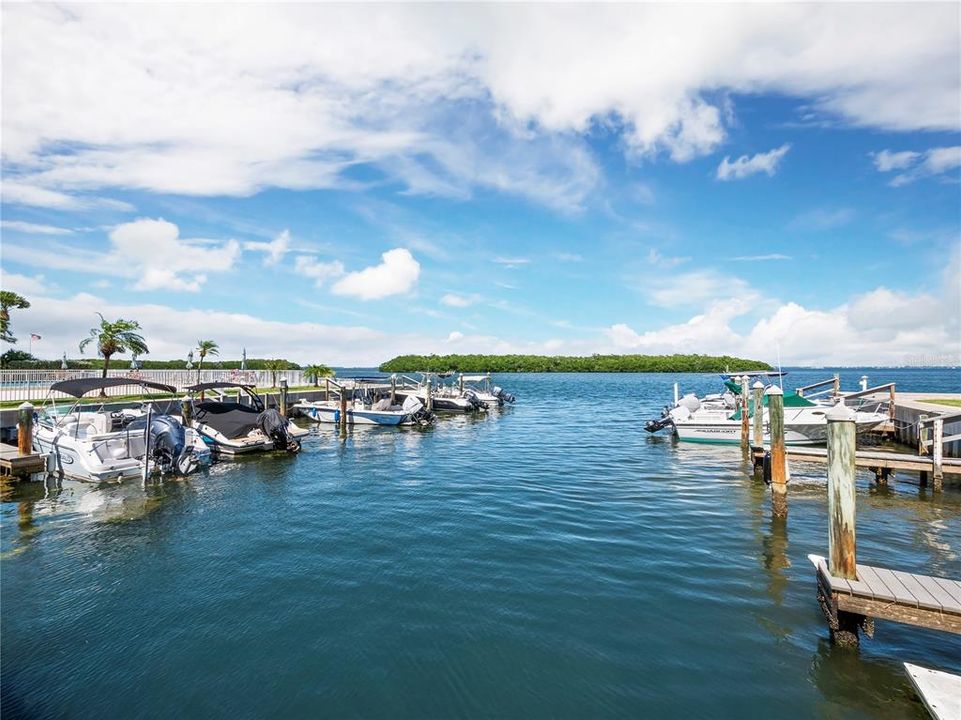 待售: $575,000 (2 贝兹, 2 浴室, 1144 平方英尺)