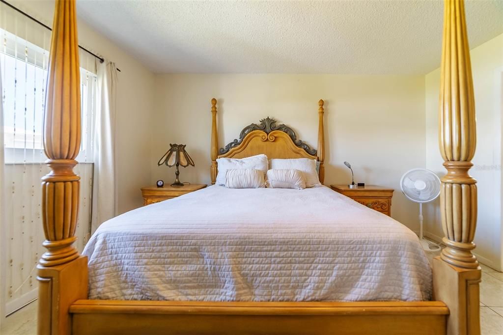 For Sale: $254,900 (2 beds, 2 baths, 1440 Square Feet)