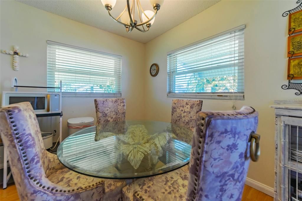 For Sale: $254,900 (2 beds, 2 baths, 1440 Square Feet)