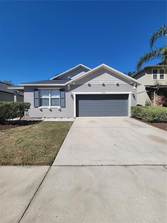 Recently Rented: $2,895 (4 beds, 2 baths, 1960 Square Feet)