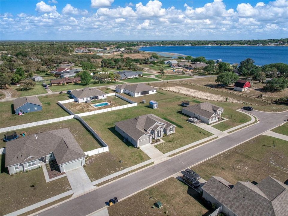 На продажу: $559,999 (4 спален, 2 ванн, 2427 Квадратных фут)