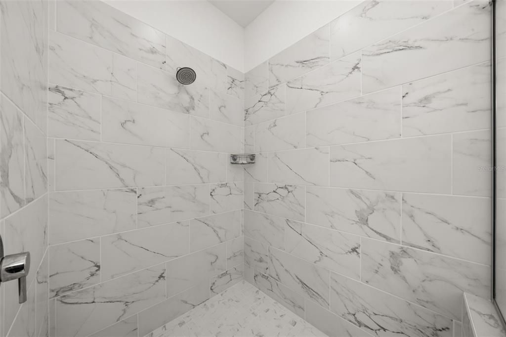 На продажу: $559,999 (4 спален, 2 ванн, 2427 Квадратных фут)