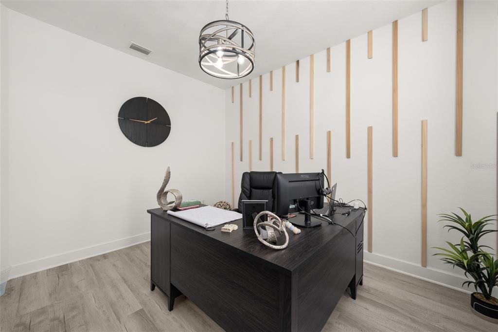 На продажу: $559,999 (4 спален, 2 ванн, 2427 Квадратных фут)