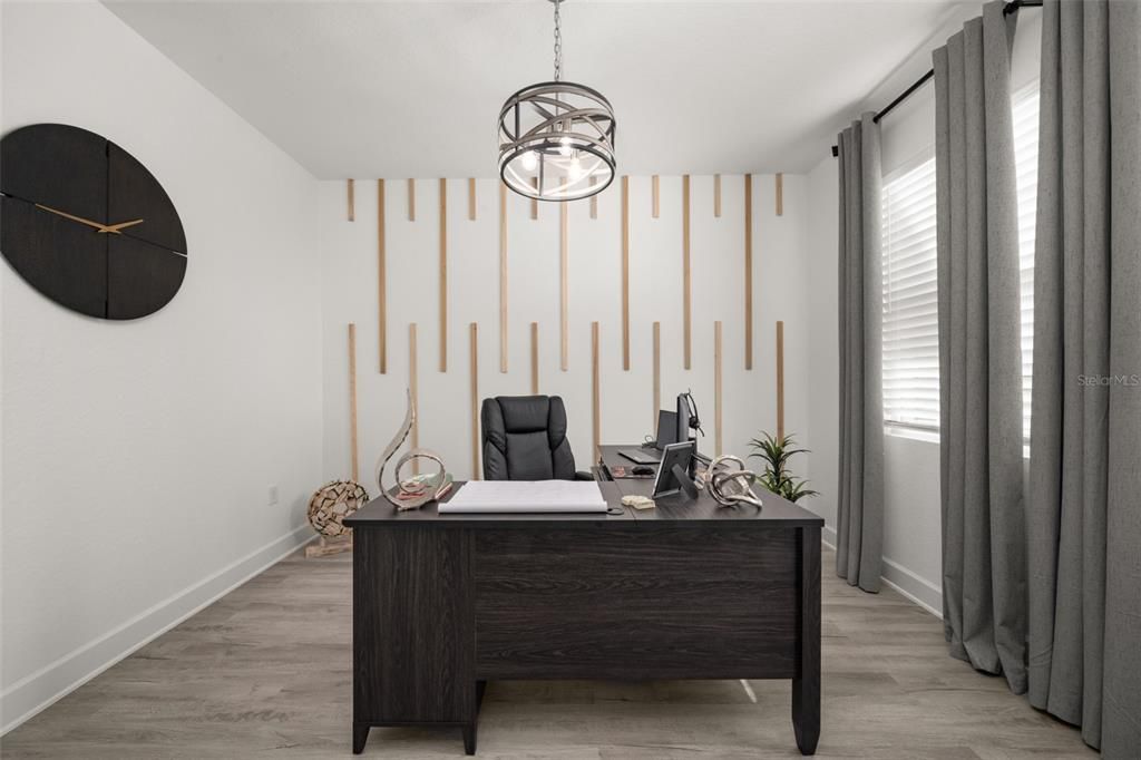 На продажу: $559,999 (4 спален, 2 ванн, 2427 Квадратных фут)