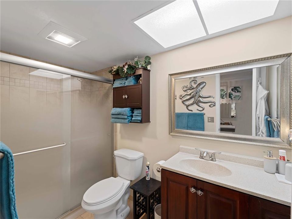 For Sale: $174,900 (1 beds, 1 baths, 780 Square Feet)