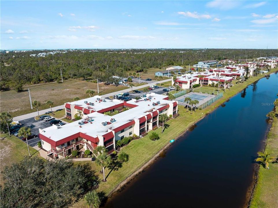 For Sale: $174,900 (1 beds, 1 baths, 780 Square Feet)