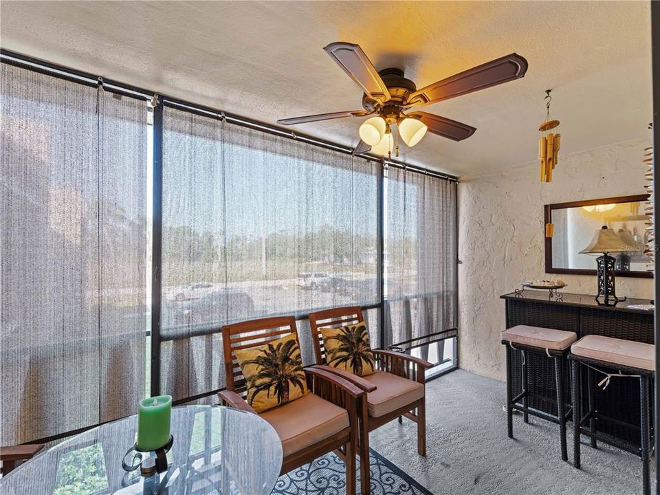 For Sale: $174,900 (1 beds, 1 baths, 780 Square Feet)