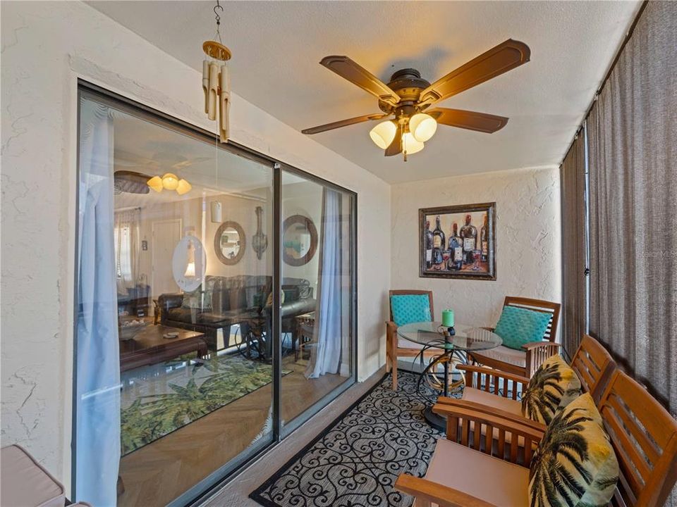 For Sale: $174,900 (1 beds, 1 baths, 780 Square Feet)