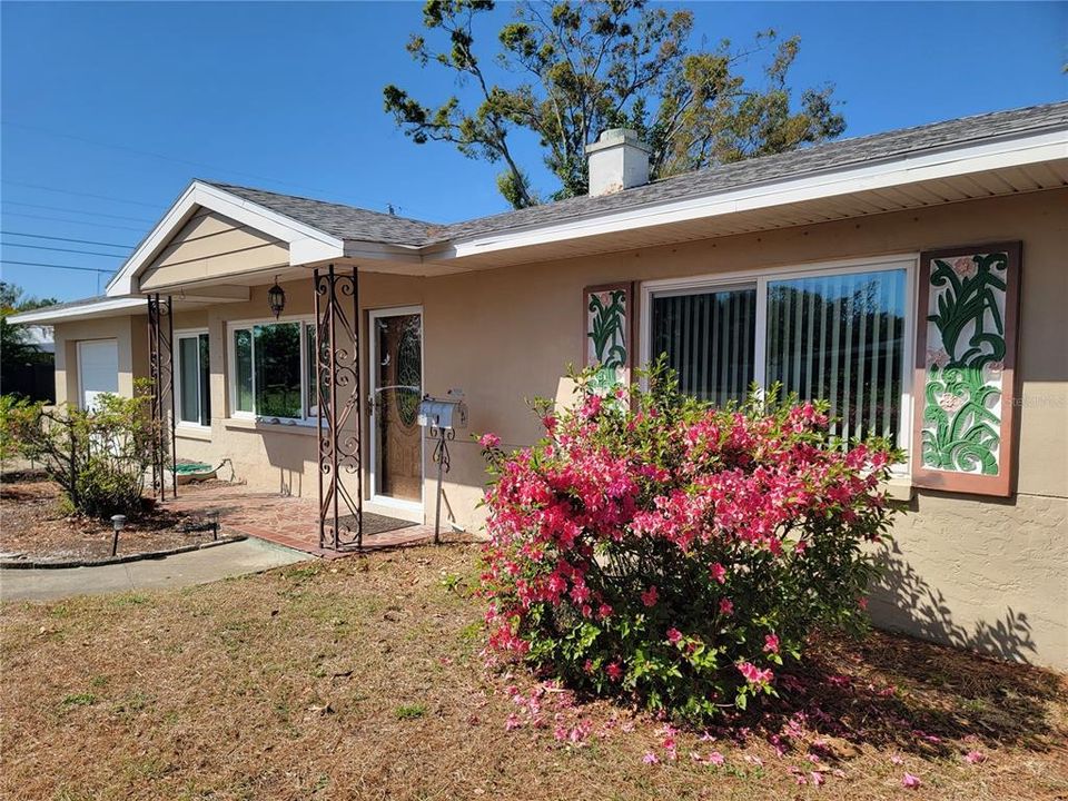 待售: $419,900 (2 贝兹, 2 浴室, 1047 平方英尺)