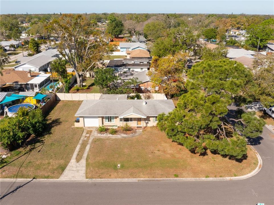 待售: $419,900 (2 贝兹, 2 浴室, 1047 平方英尺)