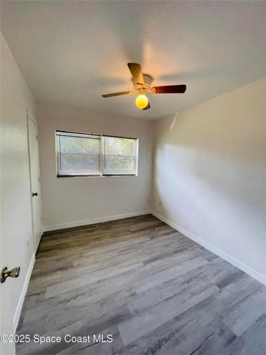 For Sale: $200,000 (3 beds, 1 baths, 1140 Square Feet)