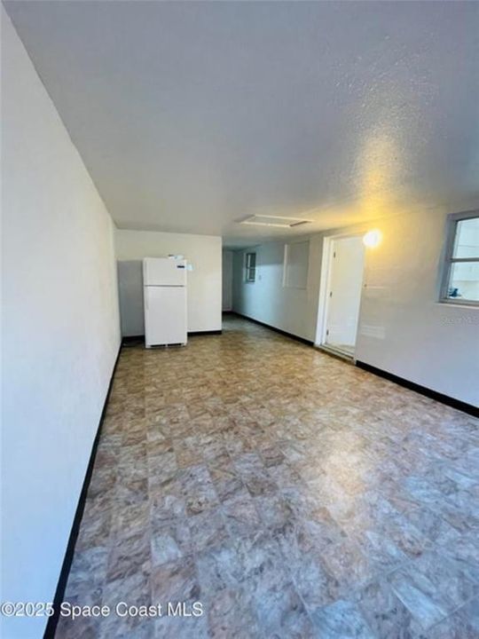 For Sale: $200,000 (3 beds, 1 baths, 1140 Square Feet)