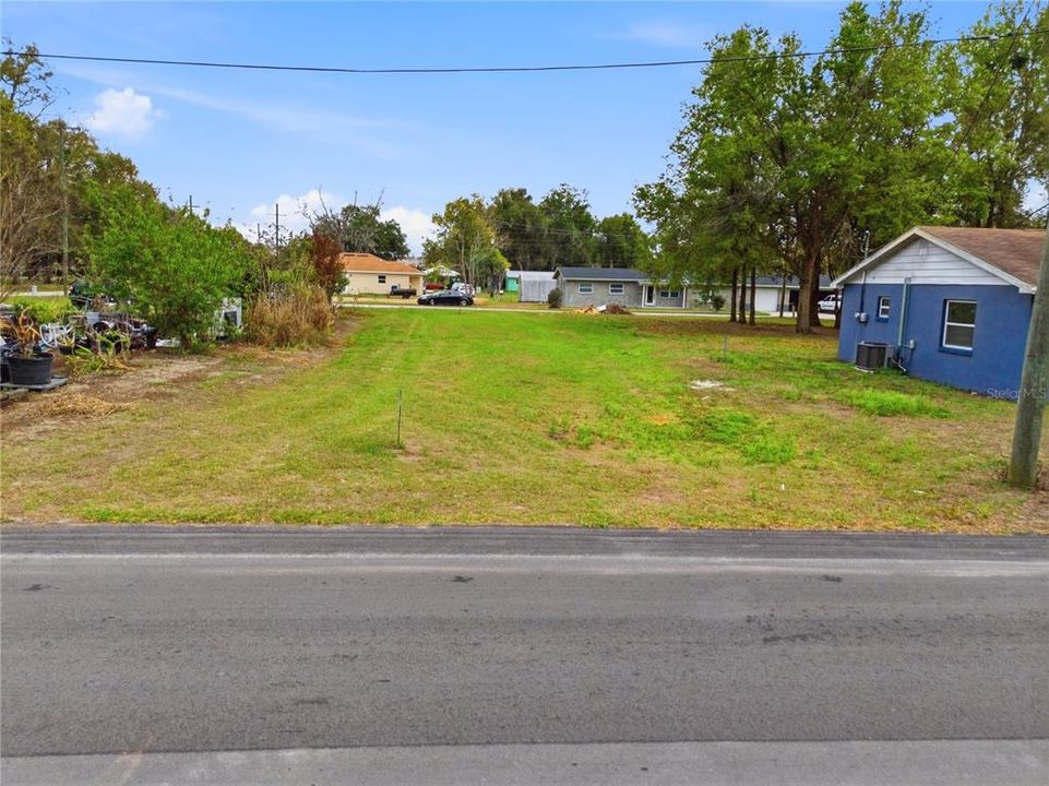 На продажу: $42,500 (0.22 acres)