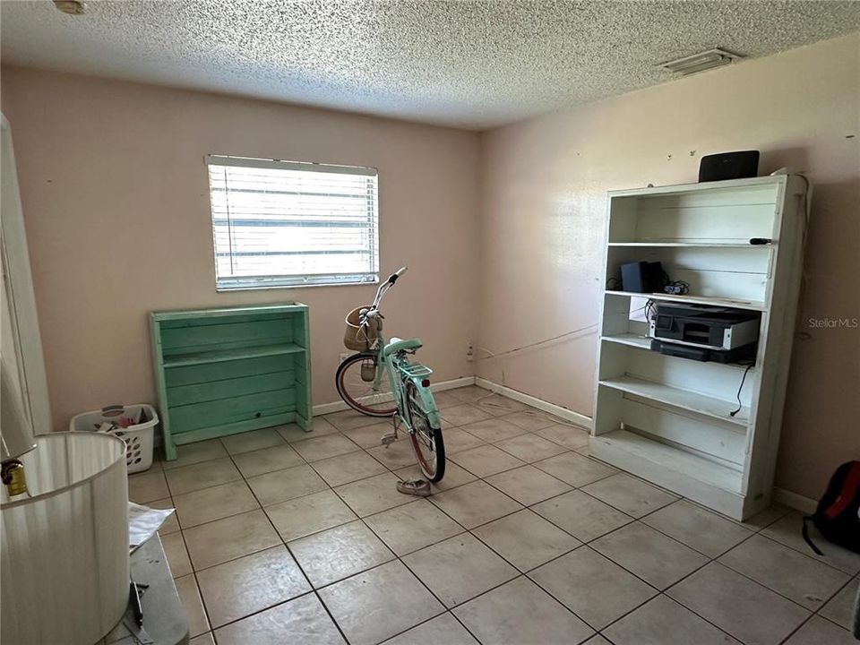 For Sale: $325,000 (4 beds, 2 baths, 2341 Square Feet)