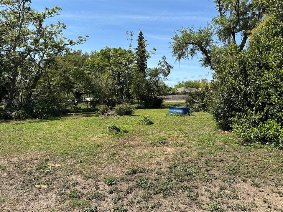 For Sale: $325,000 (4 beds, 2 baths, 2341 Square Feet)