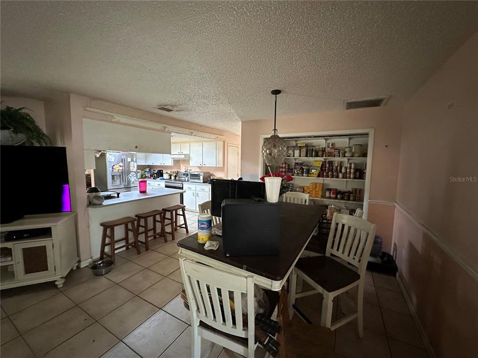 For Sale: $325,000 (4 beds, 2 baths, 2341 Square Feet)